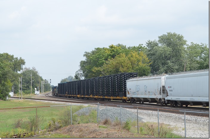 CSX Q514 (Nashville to Avon Yard, Indianapolis) behind 3014-8527 came off the CE&D and is now e/b on the St. Louis Line.