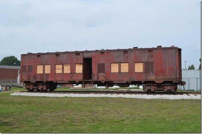 CSX ex-Pullman troop sleeper 43573 was ex-L&N, nee-C&EI.