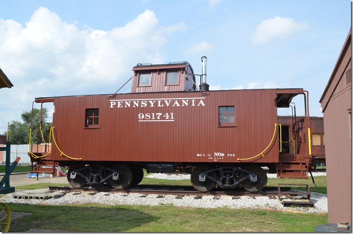 PRR caboose 981741. View 2.