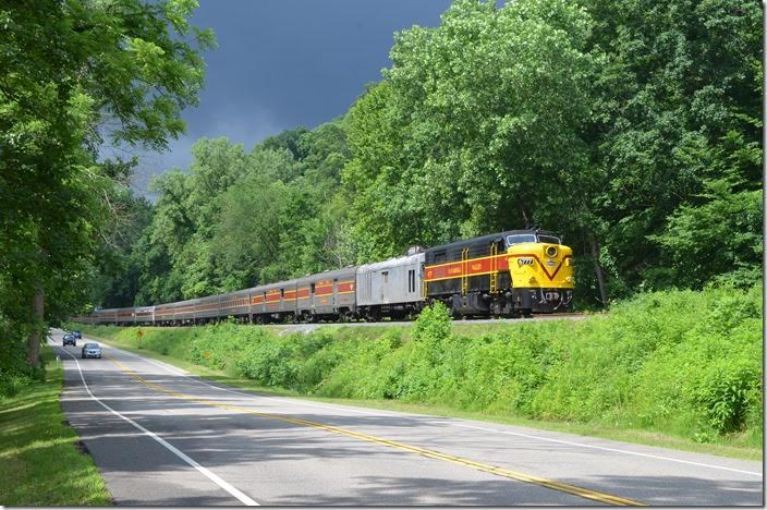 CVSR 6777 stops briefly at Indigo Lake. CVSR 6777. near Indigo Lake OH.