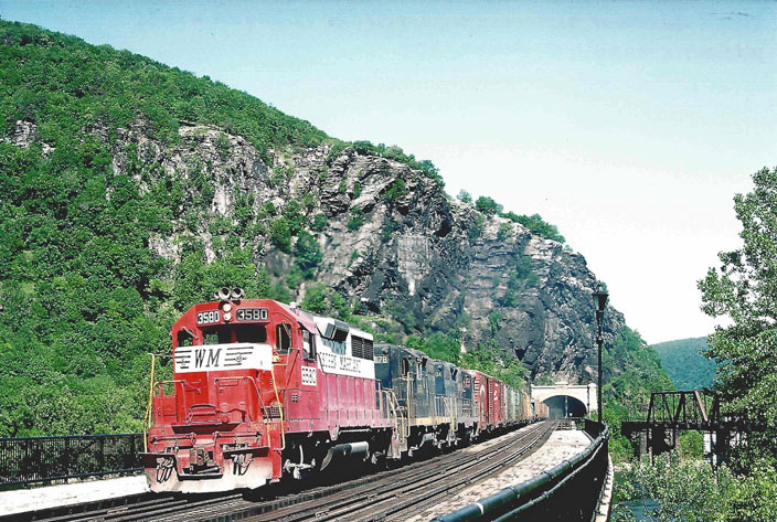 1977. WM 3580 westbound. Harper's Ferry.