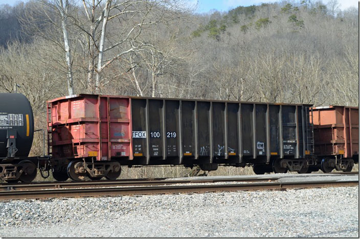 TFOX (RESDICO) gon 100219 arriving Shelby KY on Q693 on 02-05-2021. 204,200, 4,000 and built by Darby Corp. 06-1975. Ex-ESIX, nee PSCX (Public Service of Colorado).