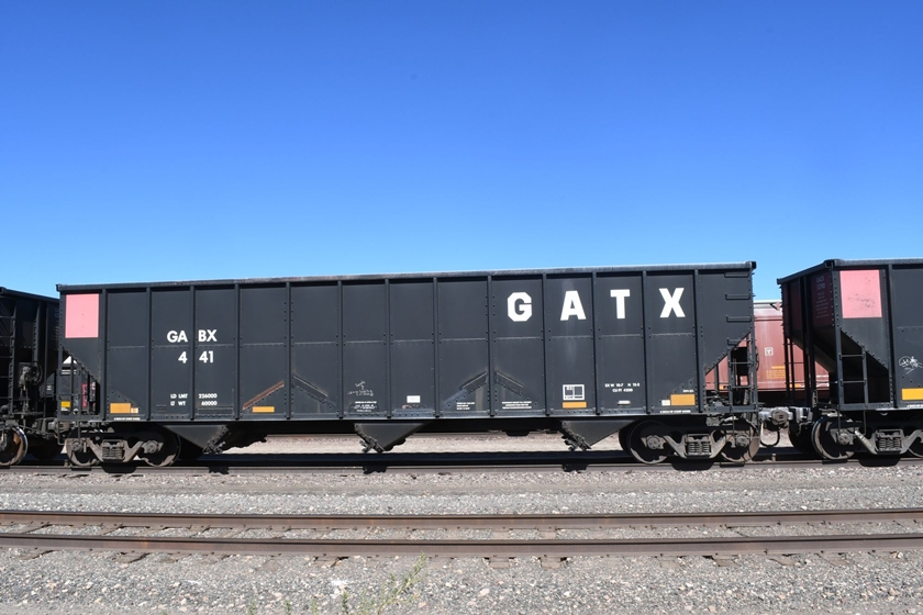 GABX (General American Marks) 441 was found in BNSF's Winslow AZ, yard on 10-22-2024. It is 226,000, 4,200 cu ft and built by Freight Car America 11-2006.