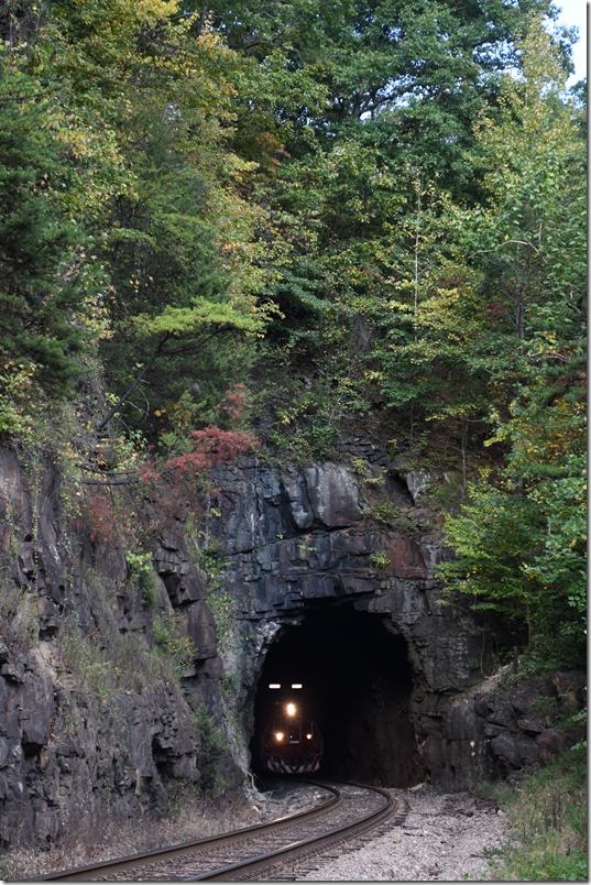 As luck would have it, the sun went over the mountain a few minutes before CSX 911-3386 shoved a blast of cool air in our faces. Pool Point Tunnel.