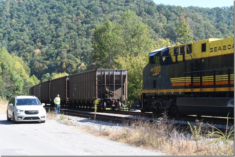 R243 is ready to couple to the rear of the DKPX empties at Beaver Jct. CSX 1900.