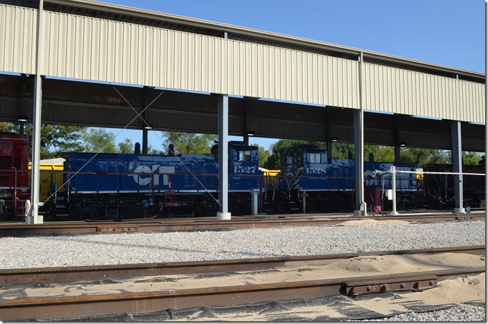 Indiana Railroad also does some outside work on locomotives. CEFX 1527-1528.