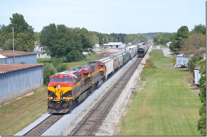 M-KCSH rolls through Gentry AK. KCS 4808-3918.