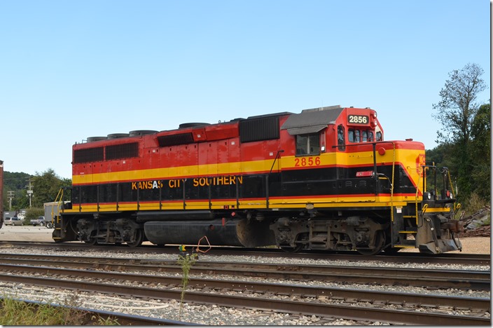 KCS GP40-3 2856 Watts OK.