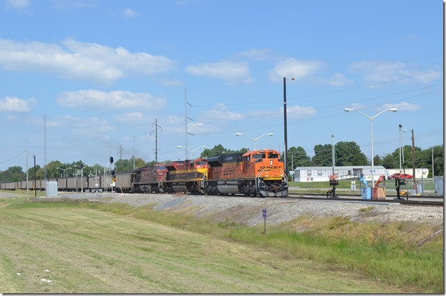 BNSF 9042-KCS 4051-CP 4051 Heavener OK.