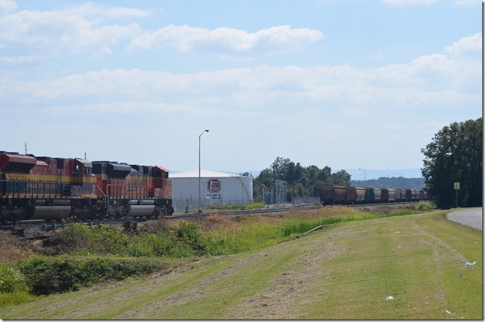 BNSF 9042-KCS 4051-CP 9615 Heavener OK.