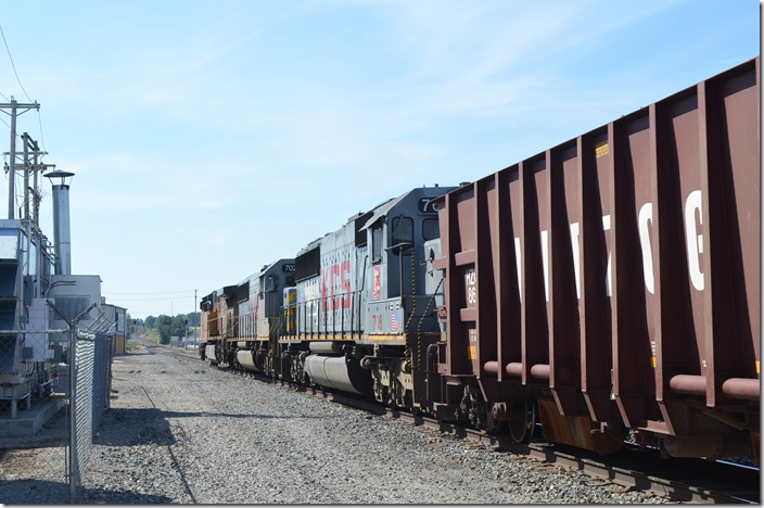 UP 6052-KCS 7024-708 Stillwell OK.