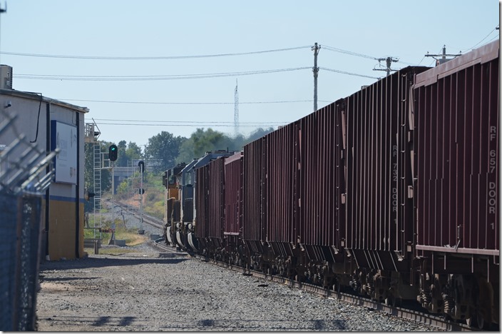 UP 6052-KCS 7024-708 Stillwell OK. View 2.