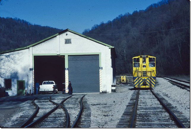 KC&NW 1. Time to go home. The mine will run through the night, and there will be loads to move tomorrow. 02-20-1990.