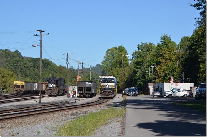 The NS (former N&W) engine terminal and yard office at Norton VA, on 09-27-2016. NS 8986 6766. Norton VA.