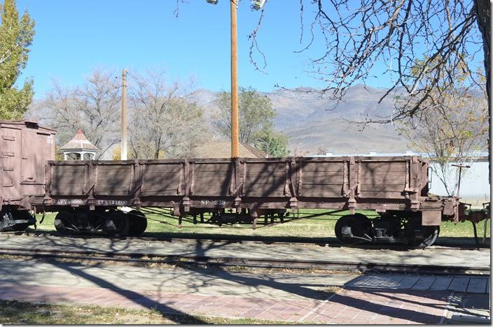 SP gon 339 was “repkd OYO 10-5-59.” Owenyo (Owens Valley-Inyo County) is the junction near Lone Pine where the standard gauge from Mohave transferred to the narrow gauge. Laws CA.