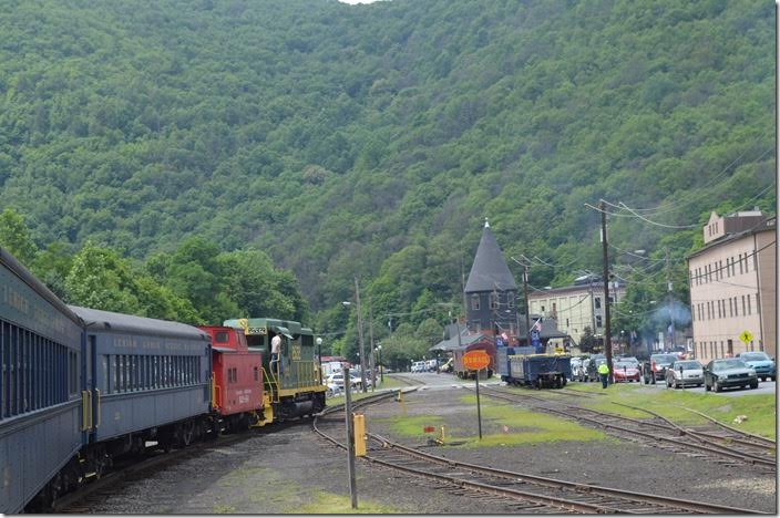 RBMN 2532 arriving Jim Thorpe PA.