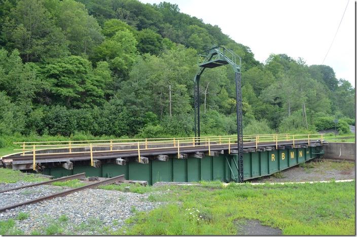 The turntable was erected by American Bridge Co. in 1918. R&N turntable. Jim Thorpe PA.