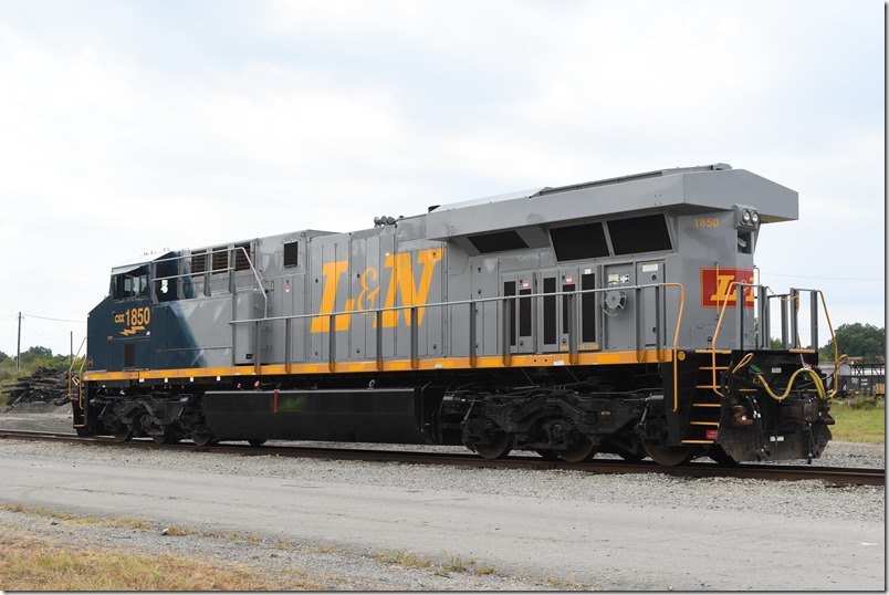 CSX 1850. Etowah TN. L&N Heritage. View 4.