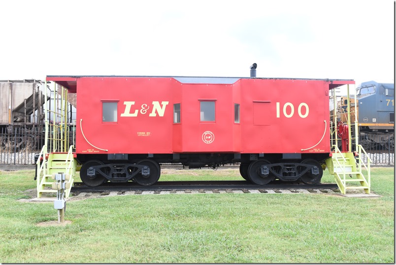 L&N’s first steel bay-window caboose. It was built as no. 1000 (2nd) by South Louisville Shop in 1963. No. 100 was donated to the City of Etowah by Seaboard System in 1983. L&N had many bay window cabooses in several designs, but 100 (ex-1000) is unique.