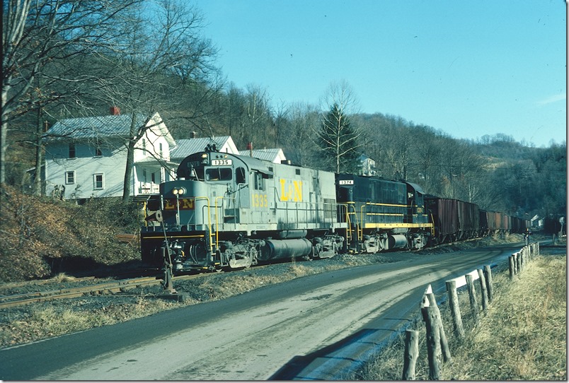 C420s 1335-1374 (ex-Monon/ex-SCL nee-SAL) switch at Hardburly. 12-30-1976. L&N Lotts Creek.