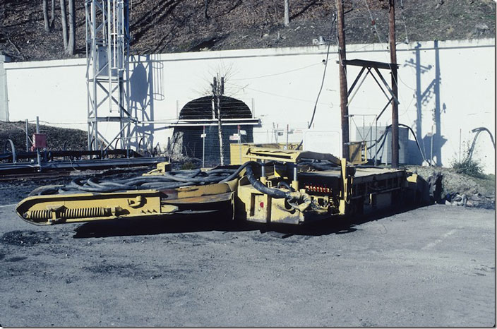 Scoop with conveyor. Lynch mine machinery.
