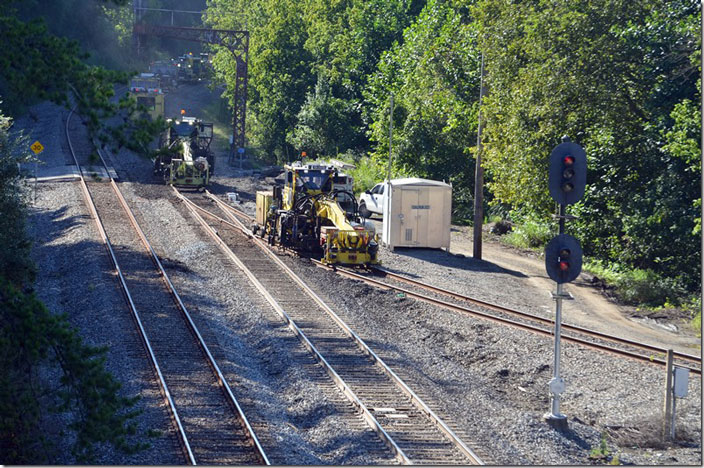 CSX tie gang. View 3. Coal Run Jct KY.