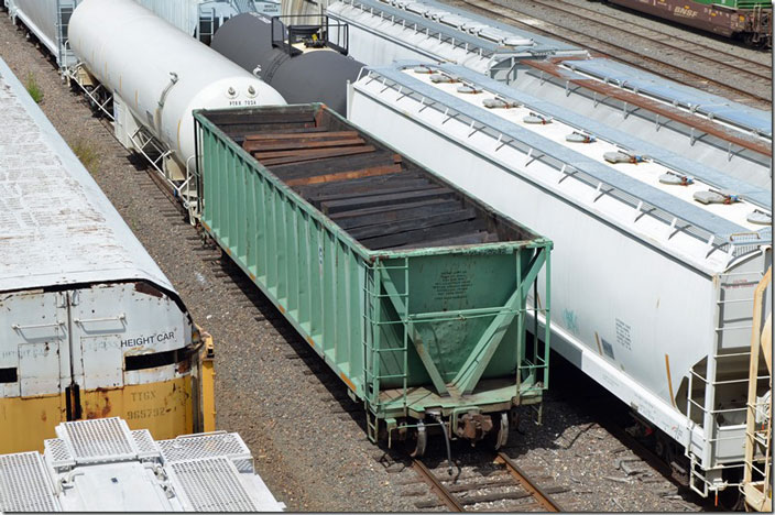 UP MW tub 945242 is full of new ties. Former MP yard in downtown St. Louis. 08-29-2021.