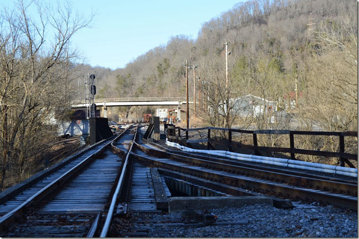 Wye switch onto Dumps Creek Branch. NS junction. Carbo VA.