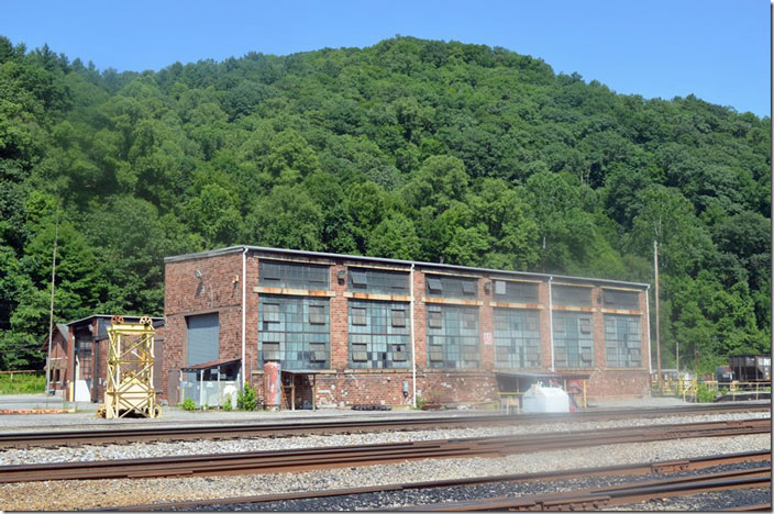 Former NS shop. That blemish on the right is a smudge on the camera lens. Andover VA.