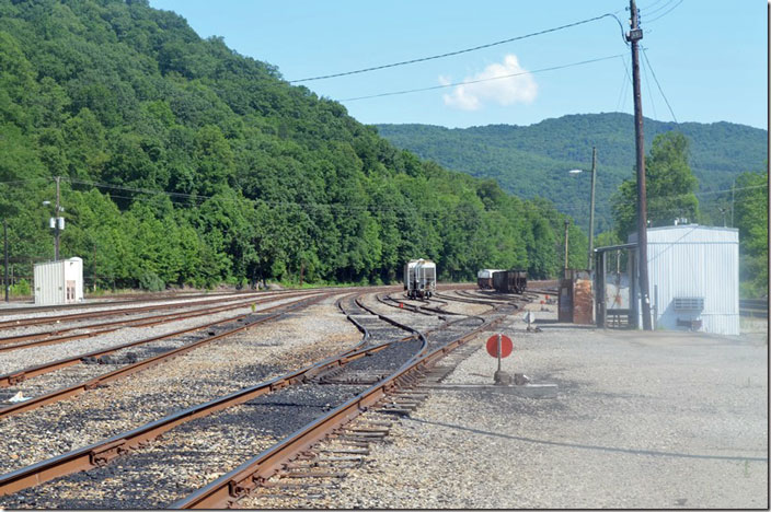 Looking toward Appalachia. NS yard. Andover VA .