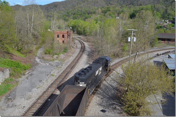 NS 6954 is a SD60E. Appalachia VA.