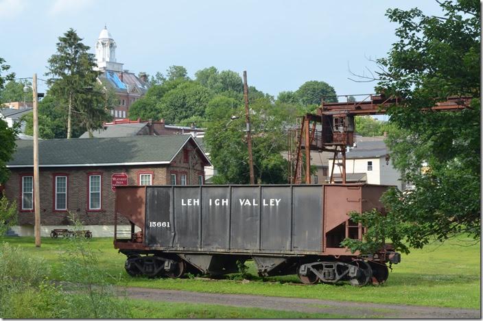 LV hopper 15661. Weatherly PA.