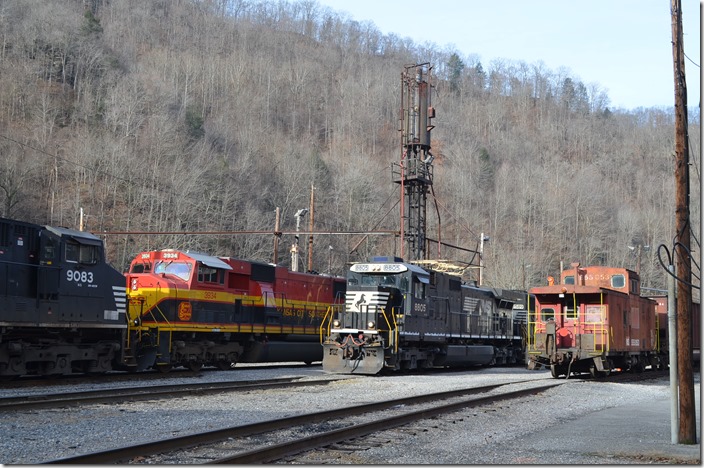 KCS SD70MAC 3934 Weller.