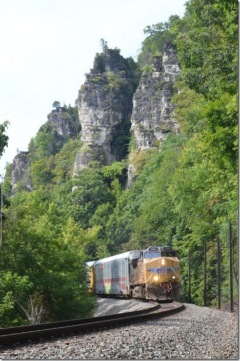 Not a coal train but e/b 272-23, Kansas City to Walkerton (Winston-Salem) NC. UP 5586 has 92 loaded auto racks. A lot of flange squealing here. Eggleston VA.