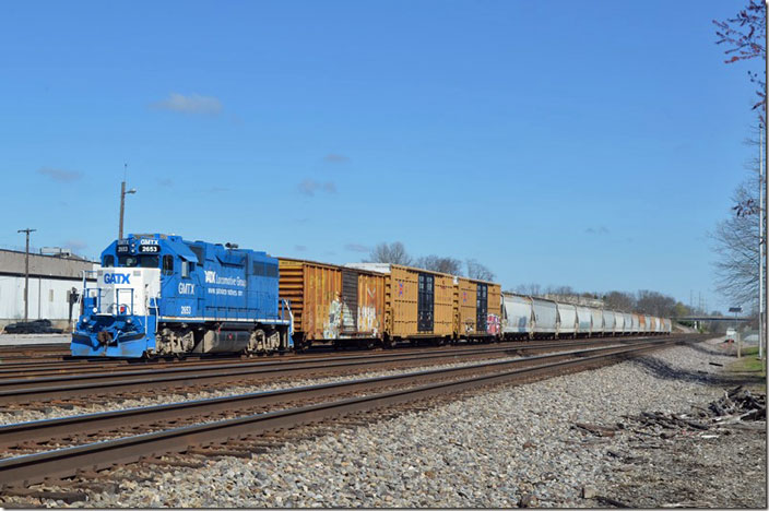 GMTX 2653 in Lexington KY yard.