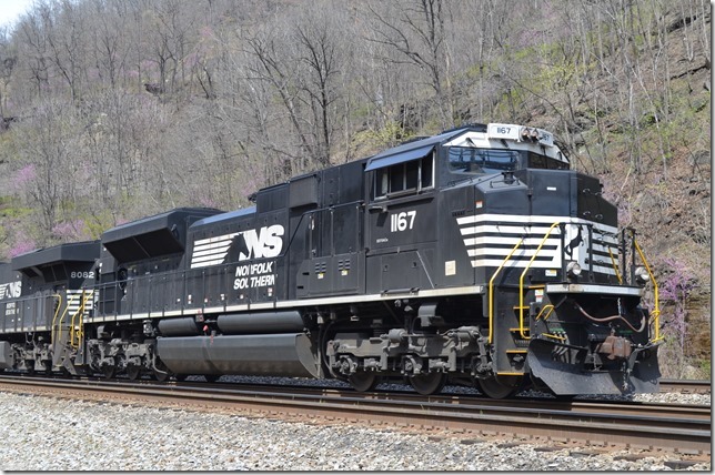 NS SD70ACe 1167. Hull.