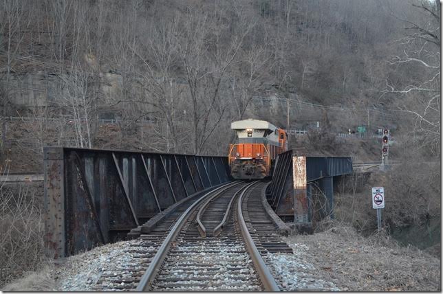 He was informed he would follow two eastbounds to Bluefield. In fact 83J pushed M8M-03 (Elkhart-Linwood) later in the evening. NS 8105. Iaeger. View 3.