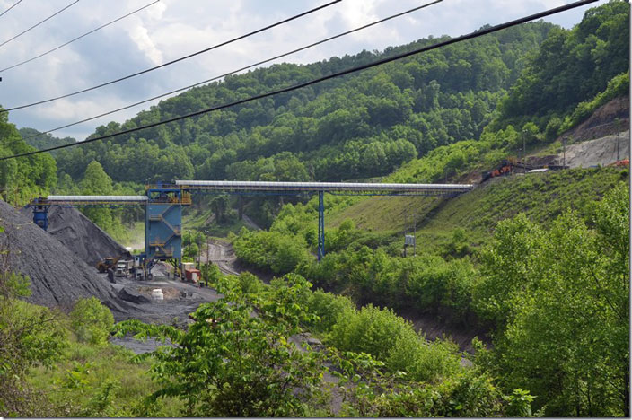 Operation at Ream on 05-29-2014. Fka USC&C #6 or 7. Sand Lick Br, non-rail tipple.