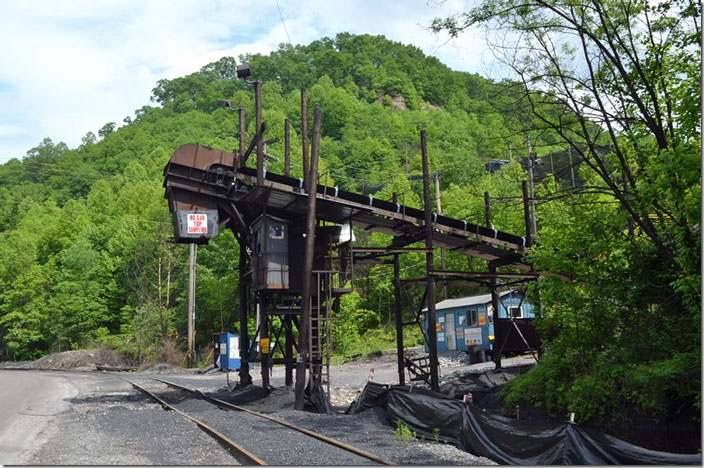 Shots of No. 8 on 05-29-2014 when it was still somewhat active. Arcelor-Mittal owned it then, but they have been taken over by Cleveland-Cliffs. Elbert.