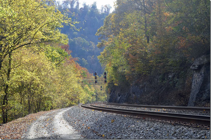 NS advance approach signal (prepare to stop at 2nd signal) looking west on Main 1 at Ought One WV.