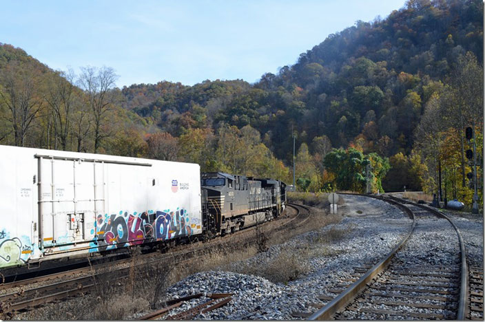 NS 1825-4010 No. 392-04 has 85 loads and 7 empties this day. Ought One WV.