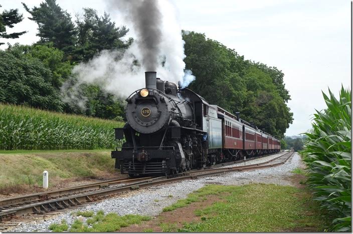 A regular run with 475 passing the siding at Groffs. 07-14-2017. N&W 475. Cherry Hill.