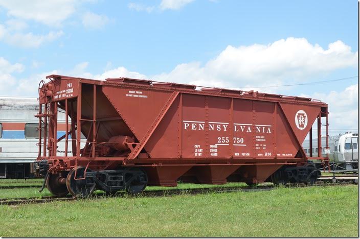 PRR covered hopper 255750 was built in 1950.