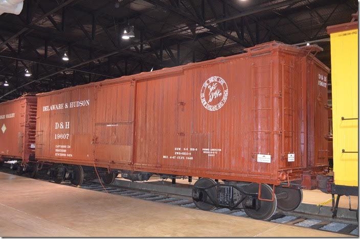 Delaware & Hudson box car 19607.