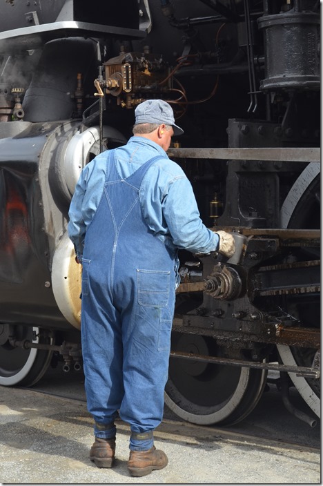 The engineer “oiling around.” RBMN 425.