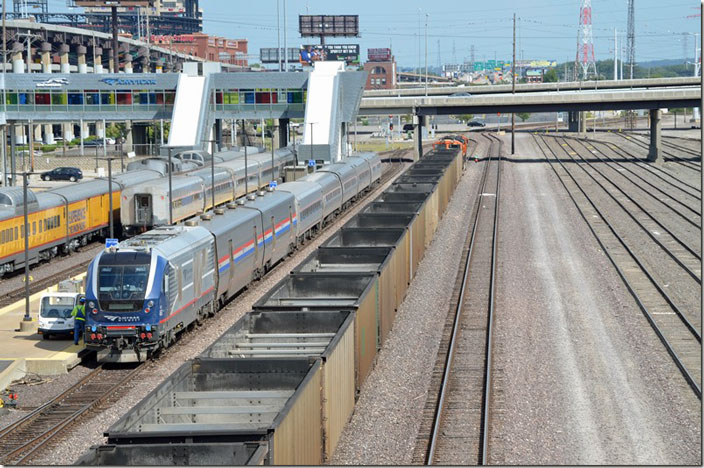 BNSF gets a clear on the TRRA dwarf. Amtrak IDTX 4602.