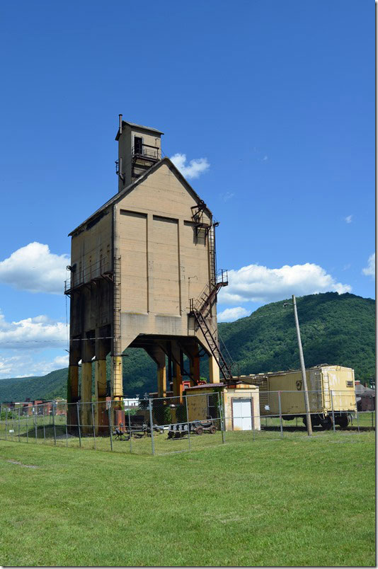 Renovo PA ex-PRR coal dock.