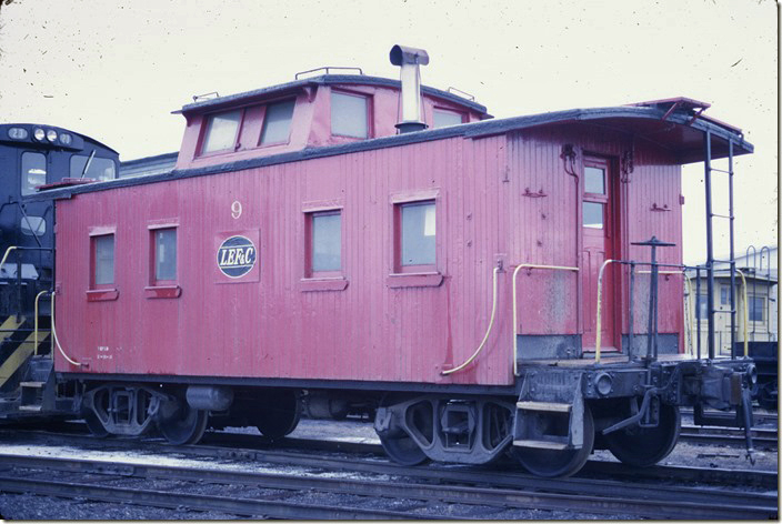 My notes say that cabs 8 and 9 came from the Pittsburg & Shawmut. Train Shed Cyclopedia No. 11 show a P&S and it appears identical. It was built by AC&F. LEF&C 9. View 2. Clarion PA. 05-09-1972.