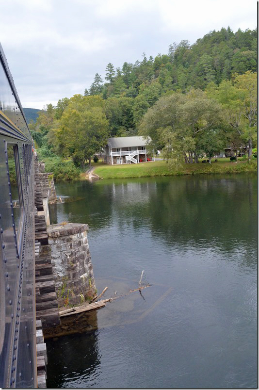 Crossing the Hiwassee River northbound at Reliance TN. TVR.