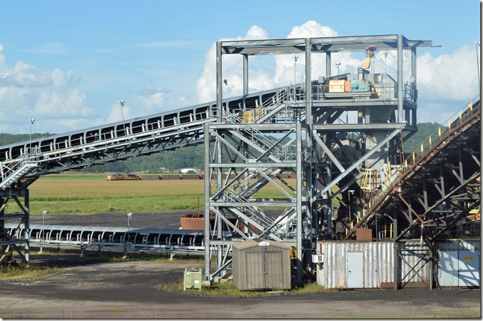 Conveyor system with UP 8608 on one of the two loop tracks. Four 150-car trains can be parked (2 loaded and 2 empty). Cora IL. Watco coal terminal.